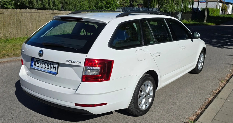 Skoda Octavia cena 43900 przebieg: 156198, rok produkcji 2019 z Łódź małe 379